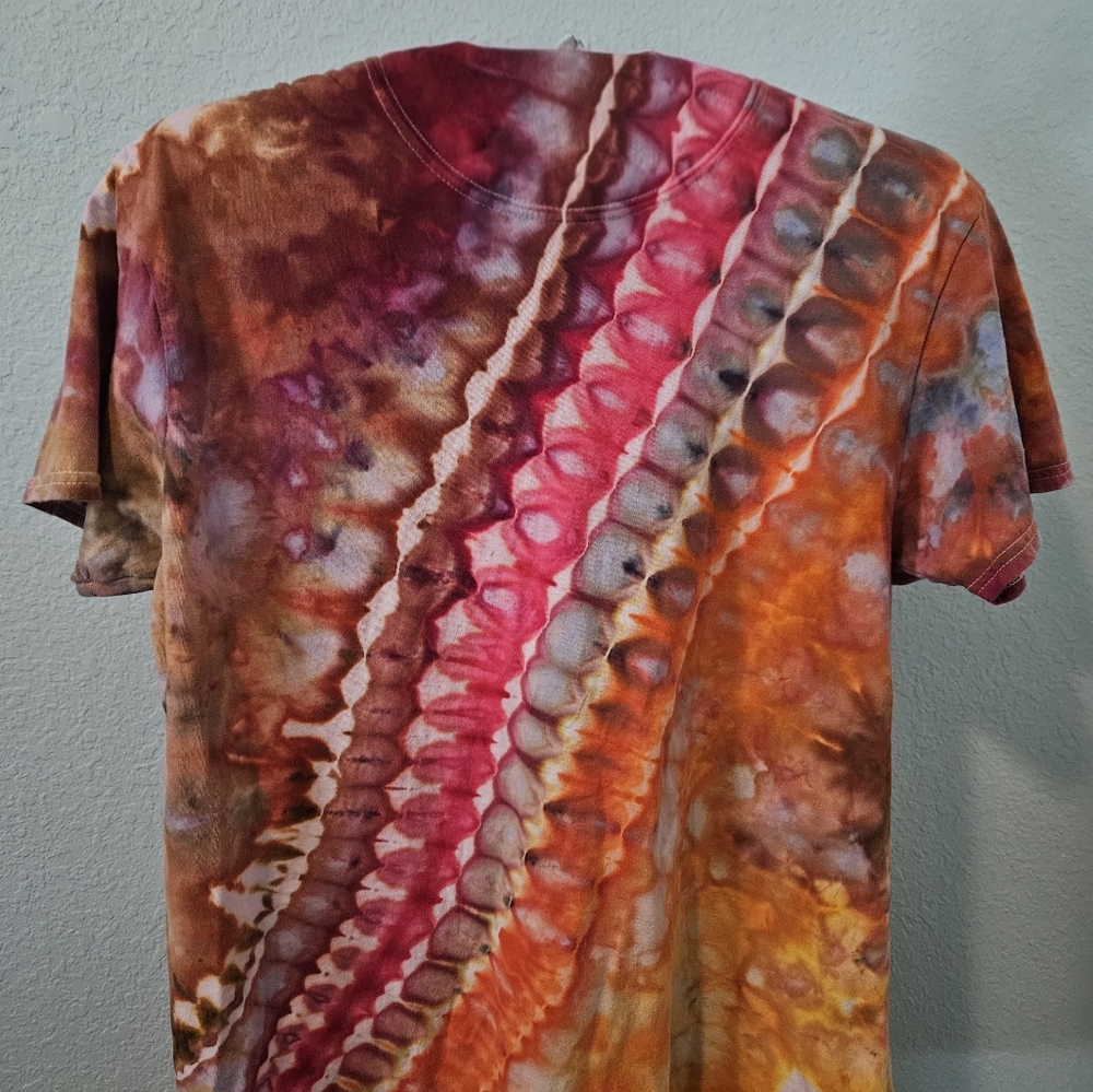Cool Handmade One-of-a-kind Tie-dye Unisex T-shirt L - Picture 5 of 10